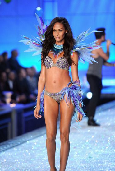 Джоан Смолс 1