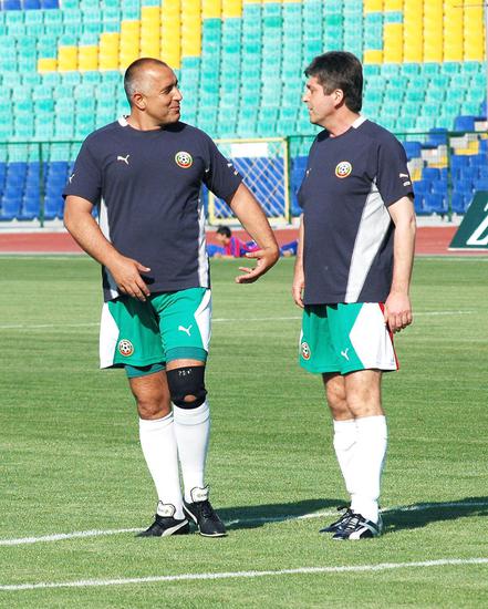 Борисов и Първанов в благотворителен мач
