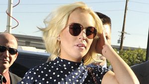 Линдзи Лоън отива в съда