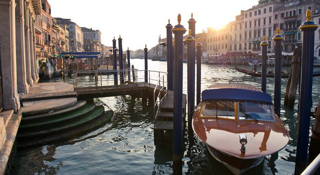 Водни таксита във Венеция