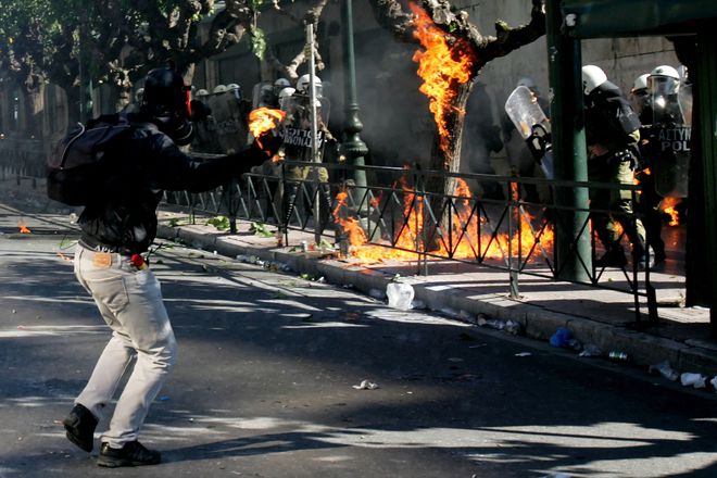 Сблъсъци с полицията в Гърция