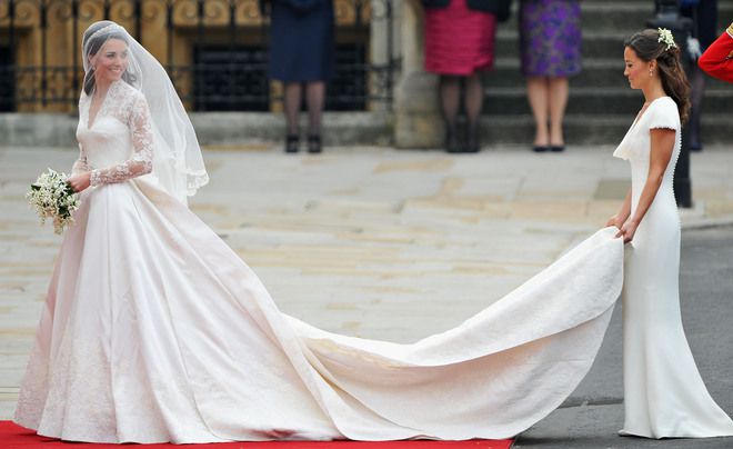 Сватбената рокля на Кейт