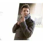 Палтото с двуредо закопчаване