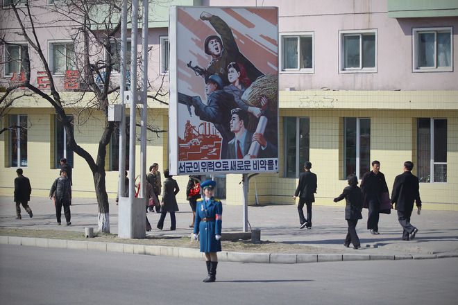 Регулировчик в Пхенян