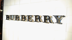 Burberry най-популярни във Фейсбук