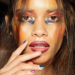 Без еднакви нокти