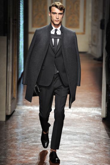 Valentino  есен 2012 | 26