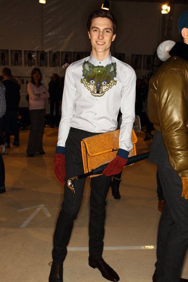 Коте на врата