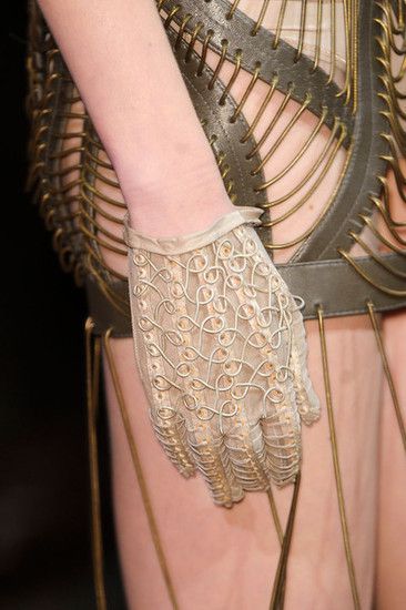 Iris Van Herpen 2012 | 33