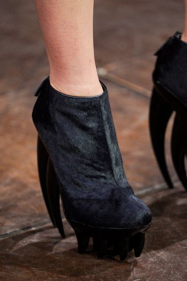 Iris Van Herpen 2012 | 19