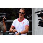 Михаел Шумахер със слънчеви очила