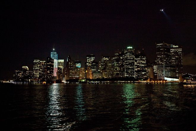 Небостъргачите в Ню Йорк нощем