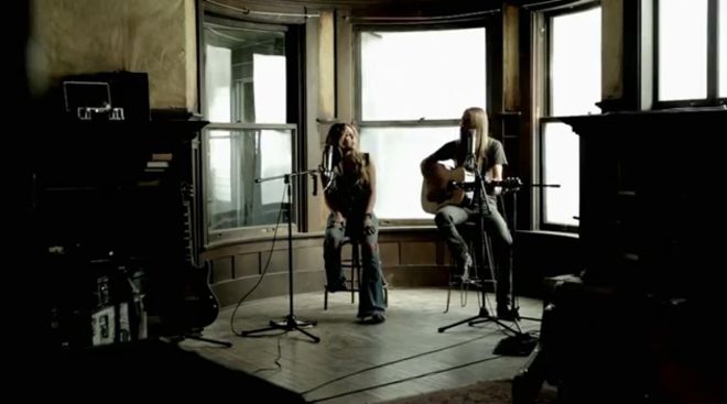 Майли Сайръс в студиото