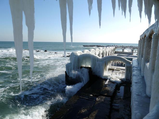 Леден замък на плажа