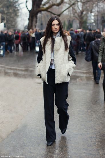 Черната и бялата овца