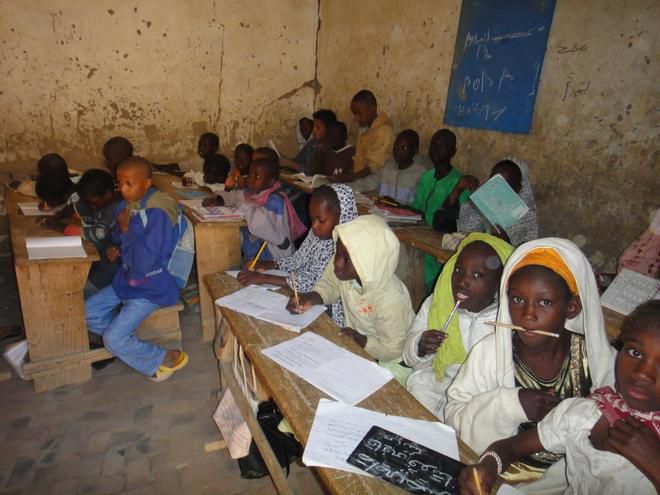 Училище в Мали | Делян Манчев