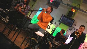 Kasabian в студиото на BBC Radio 1 Live Lounge