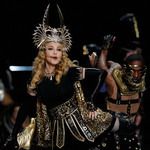Мадона пее на Супербоула