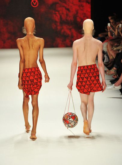 Ревю на Патрик Мор, Берлин, юли 2010