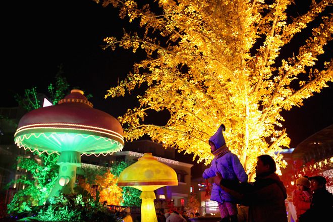 Многоцветни фенери в Пекин
