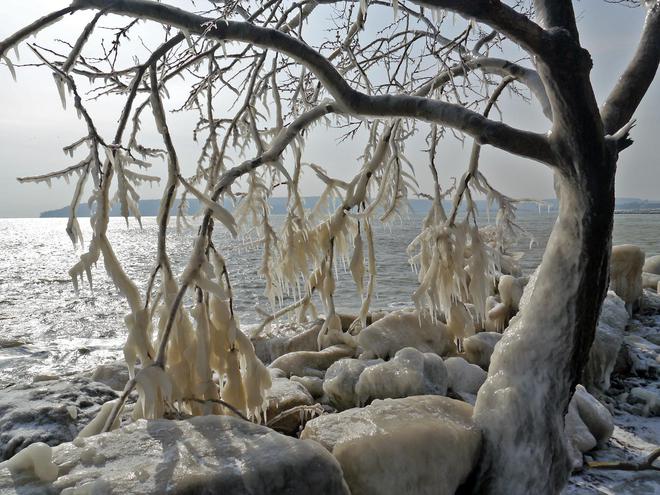 Укротено море и мраз във Варна