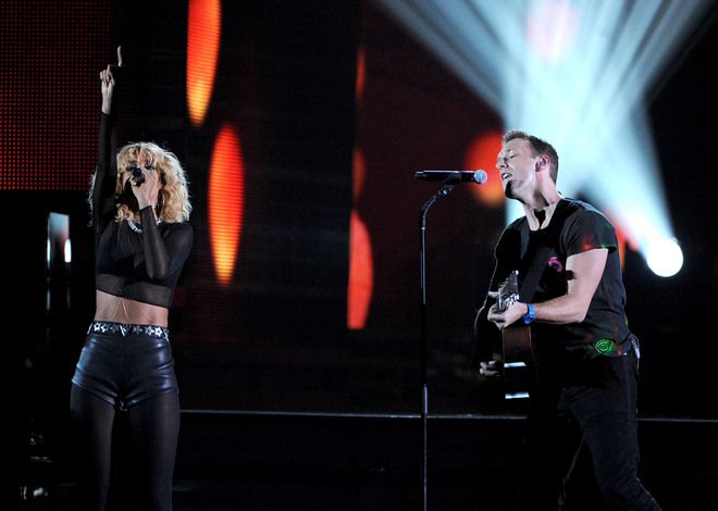 Риана и Крис Мартин на наградите Грами 2012