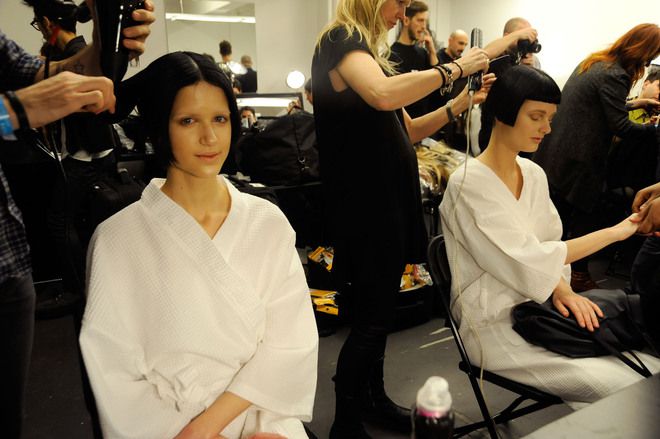 Зад кулисите на ревюто