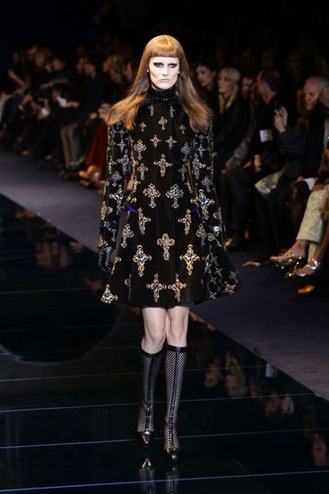 Дамска мода от Милано: Versace (25)