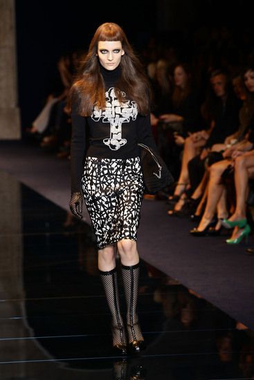 Дамска мода от Милано: Versace (19)