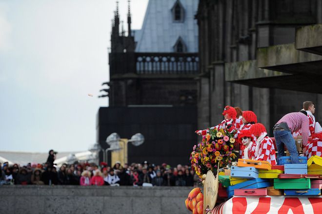 Клоуни на карнавала в Кьолн