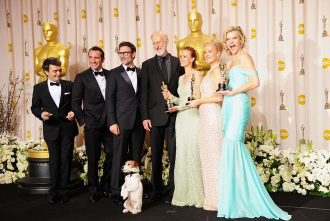 Екипът на "Артистът" на "Оскарите"