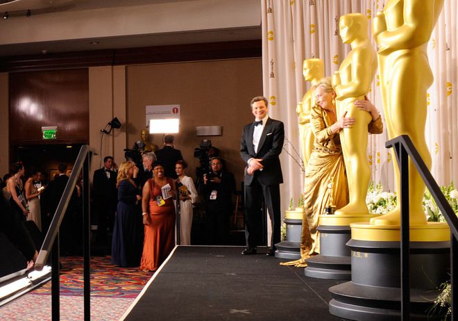 Мерил Стрийп прегръща "Оскар"