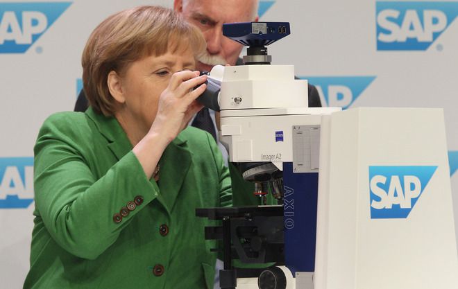 Ангела Меркел на CeBIT 2012