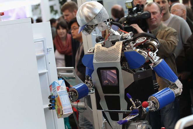 Робот край хладилника