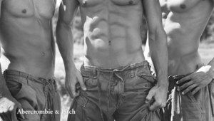 Наказват служители с лицеви опори