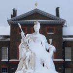 Статуята на кралица Виктория