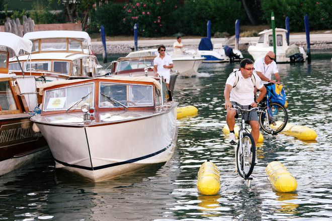 Венеция, воден велосипед