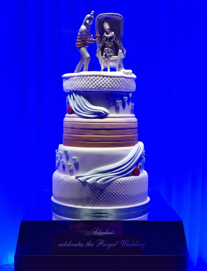 Сватбена торта по дизайн на Lladro