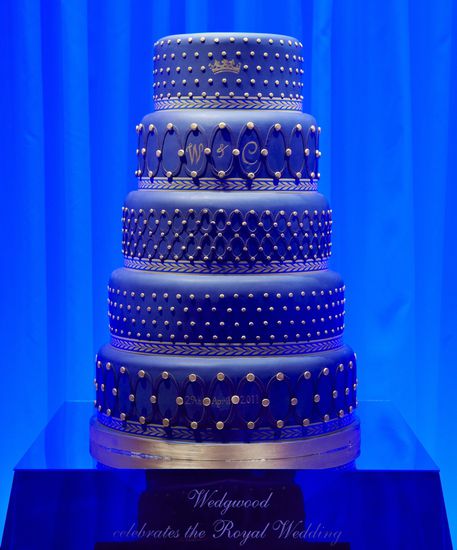 Сватбена торта по дизайн на Wedgewood