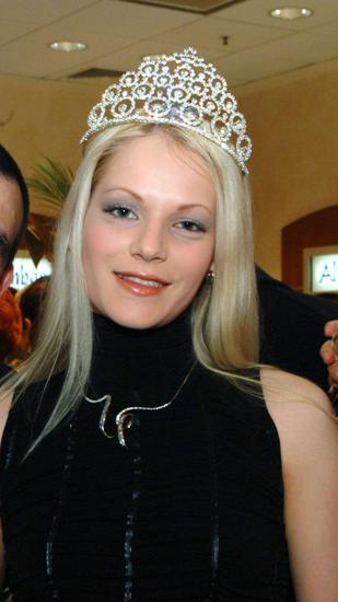 Ива Титова, "Мис България - Европа 2003"