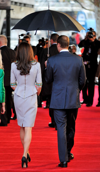 Принцът и Кейт на червения килим