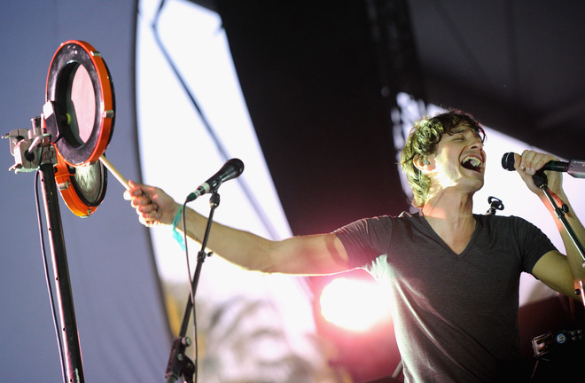 Готие на сцената