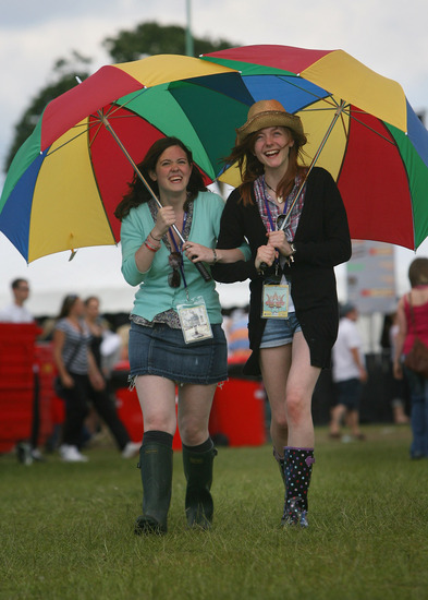 С чадъри на фестивал