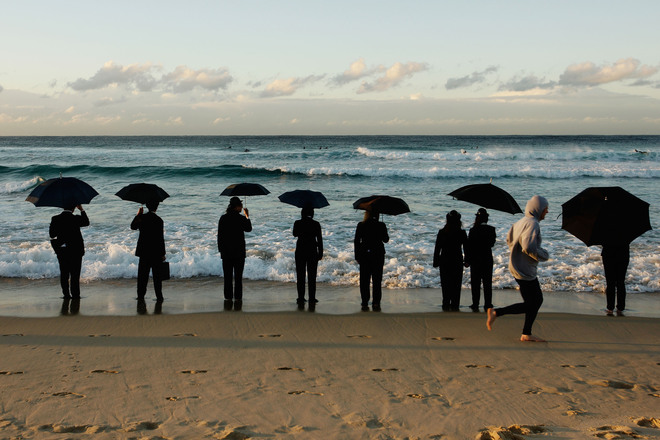 Жива инсталация с чадъри