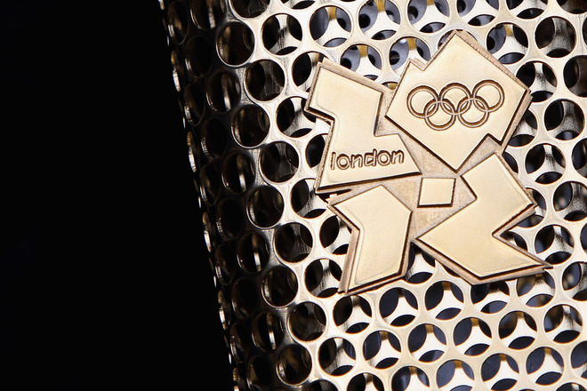 Олимпийският факел отблизо