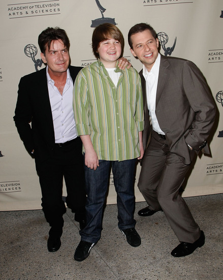Джейк на 14, с баща си и чичо си