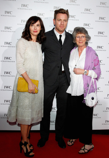Кан 2012: Юън Макгрегър с жена си и майка си