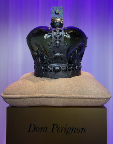 Корона по дизайн на "Дом Периньон"