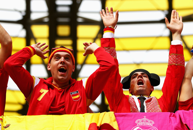 Евро 2012: Тореадори по трибуните