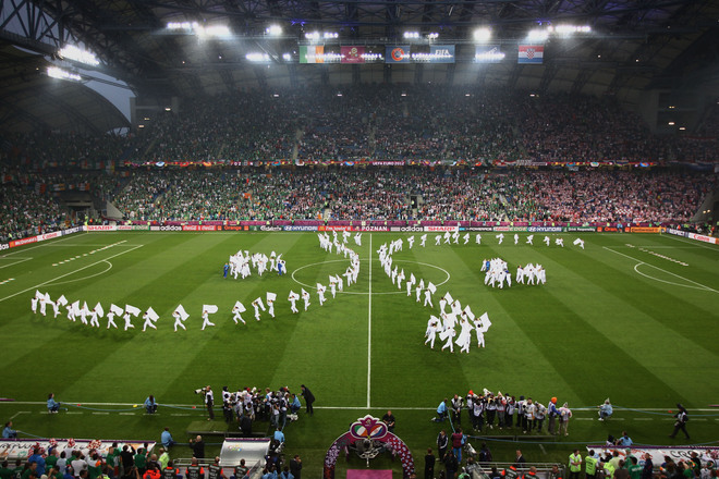 Евро 2012: Шоуто преди мача